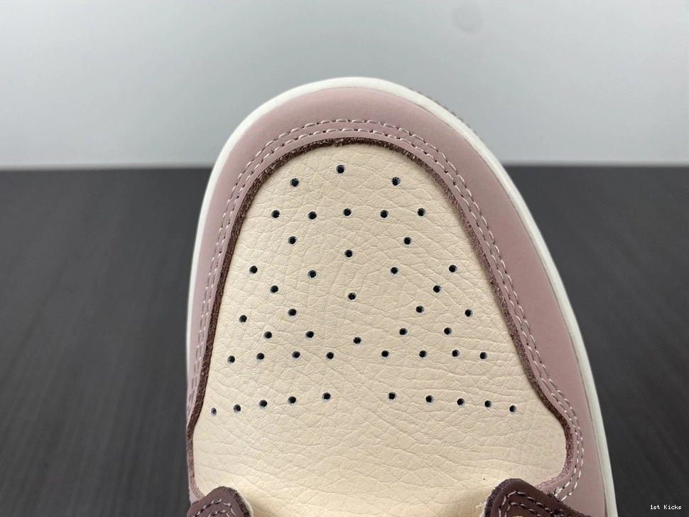 DO7440-821 Mid 1 Air Jordan 1112